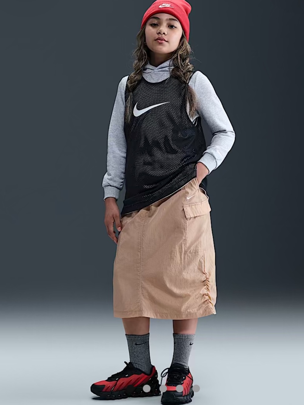 NIKE GIRLS SKIRT SIZE L